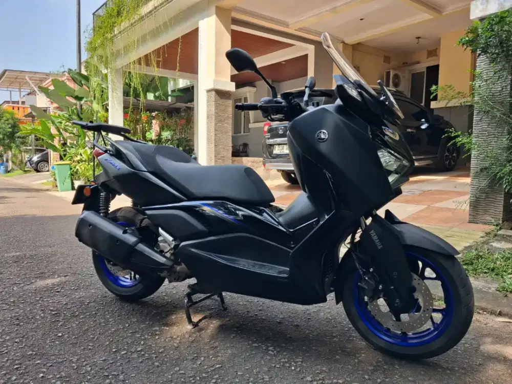 Yamaha XMAX Connected