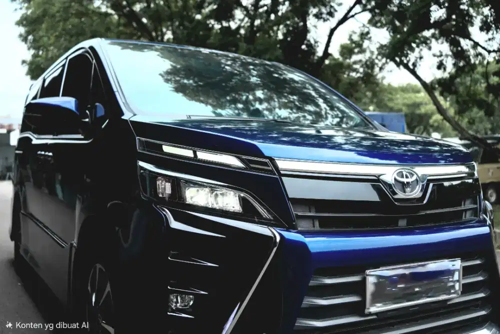 [KM 11rb asli] Voxy 2.0 AT 2019 Antik, Low KM