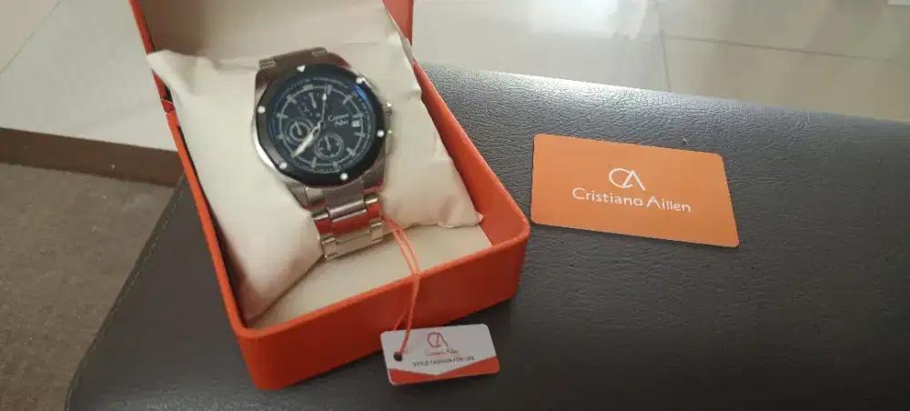 Jam tangan Cristiano Aillen 8899