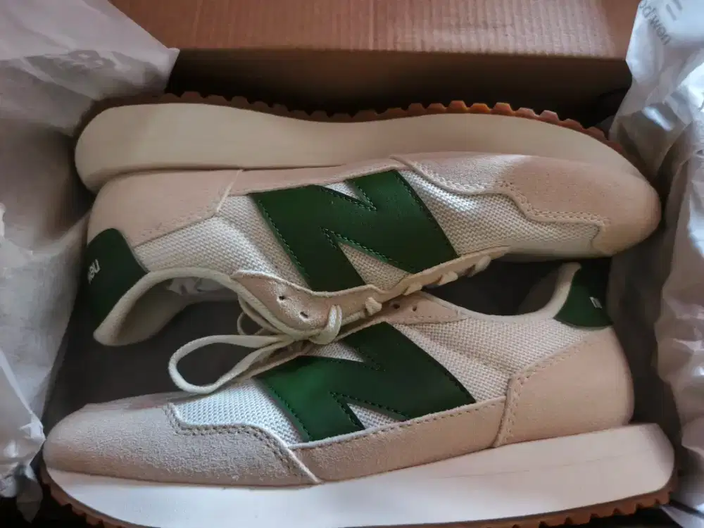 Sepatu new balance 237