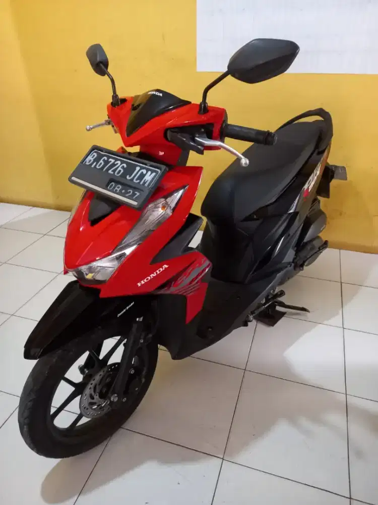 Beat 2022 km rendah asli