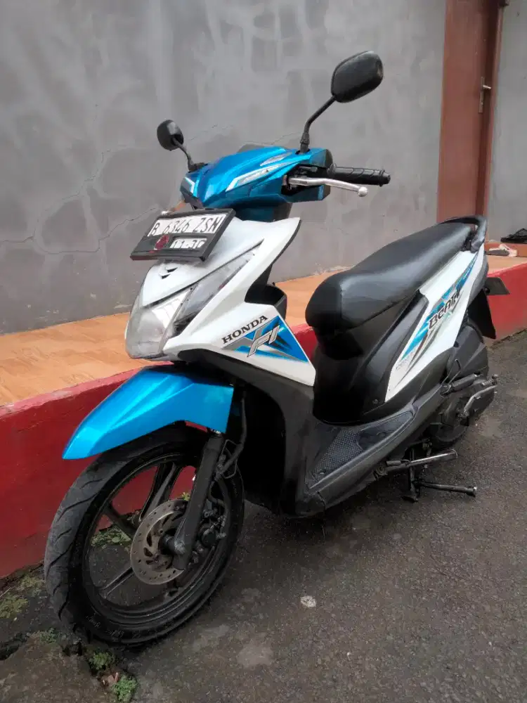 Honda Beat esp tahun 2015 siap pakai