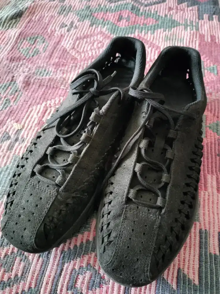 nike mayfly woven triple black sneakers suede original
