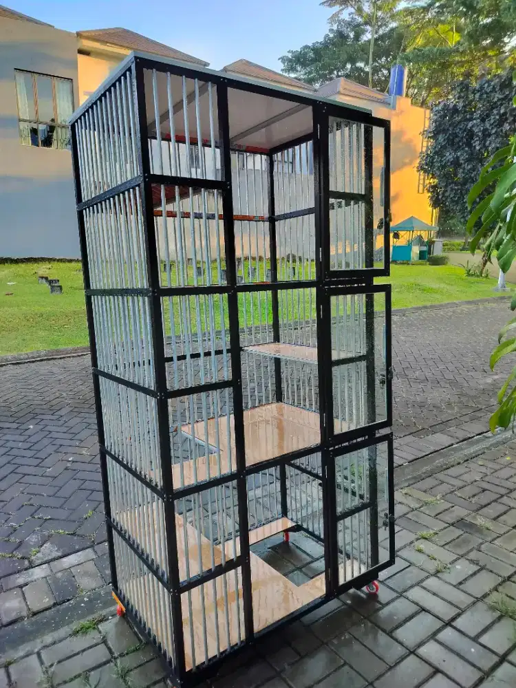 Kandang kucing 3 lantai