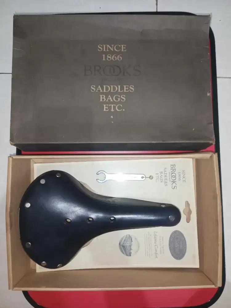 Brooks B17 Champion Standard Electric Blue (New) BNIB