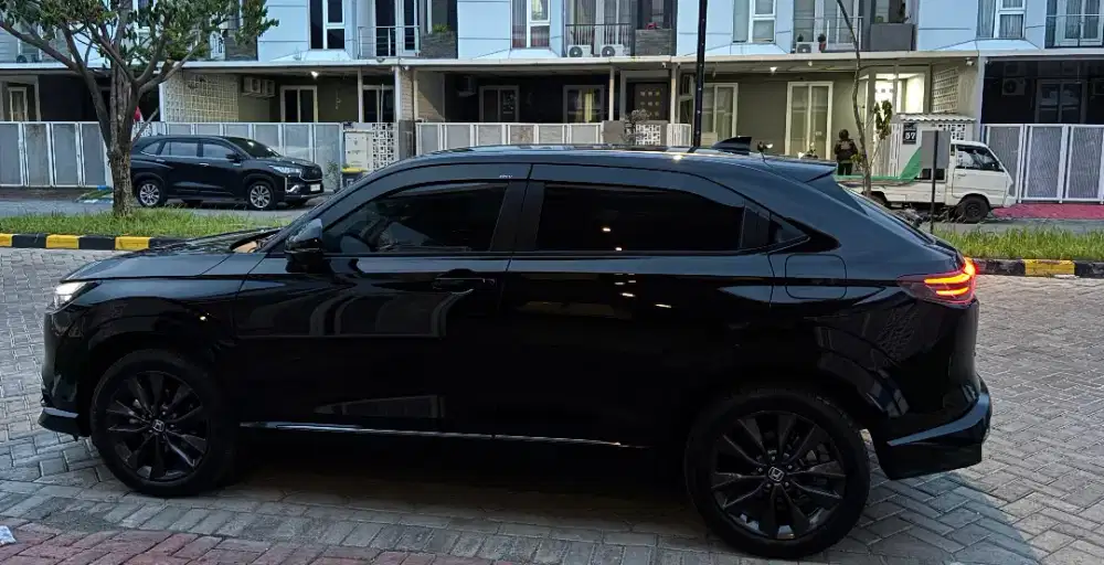 Dijual HRV e-HEV hybrid RS 2025