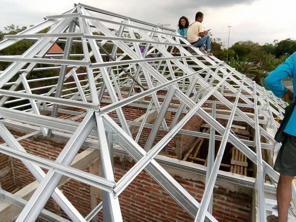 Spesialis Baja Ringan Untuk Renovasi Atap Lapuk Pasti AWET