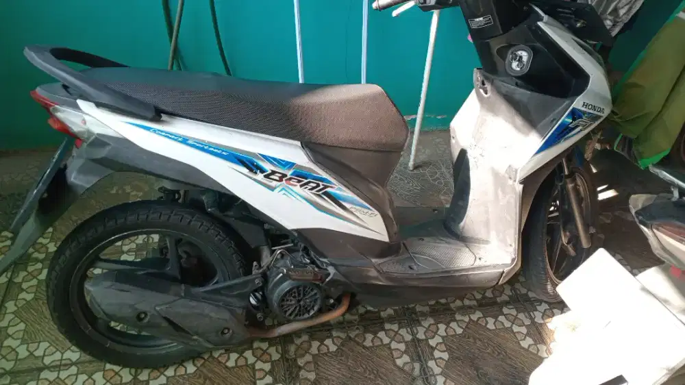 Dijual Honda Beat tahun 2015, minus Aki
