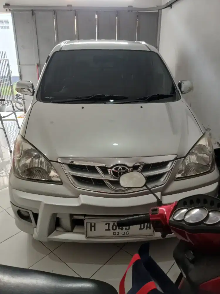 toyota avnza antik