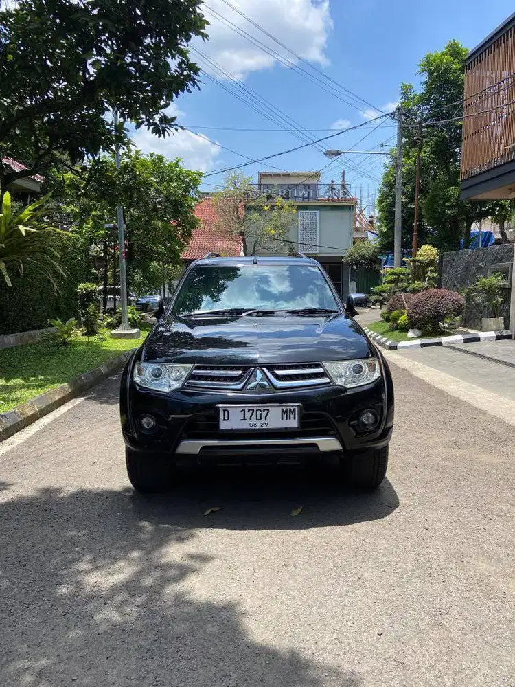 Mitsubishi Pajero Sport Exceed 2.5 at thn 2014 km 75 rb