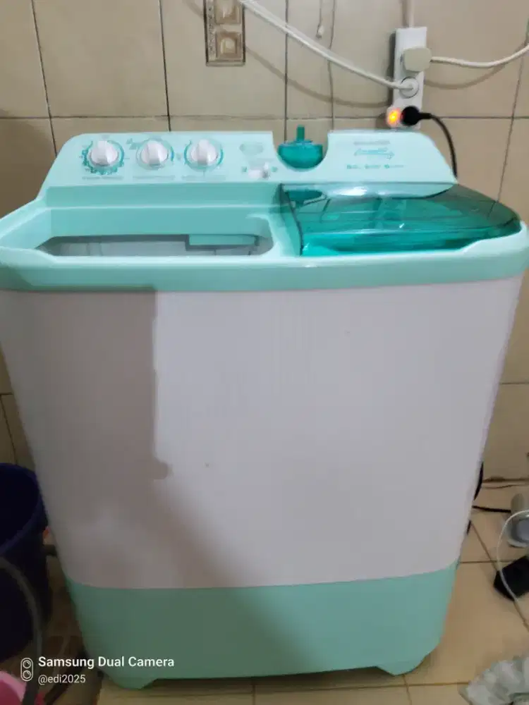 Mesin Cuci Merk  Sharp ES-T1070SJ , Kapasitas 10 Kg, masih bagus