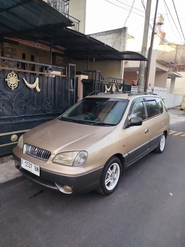 Kia Carens 2000 Bensin