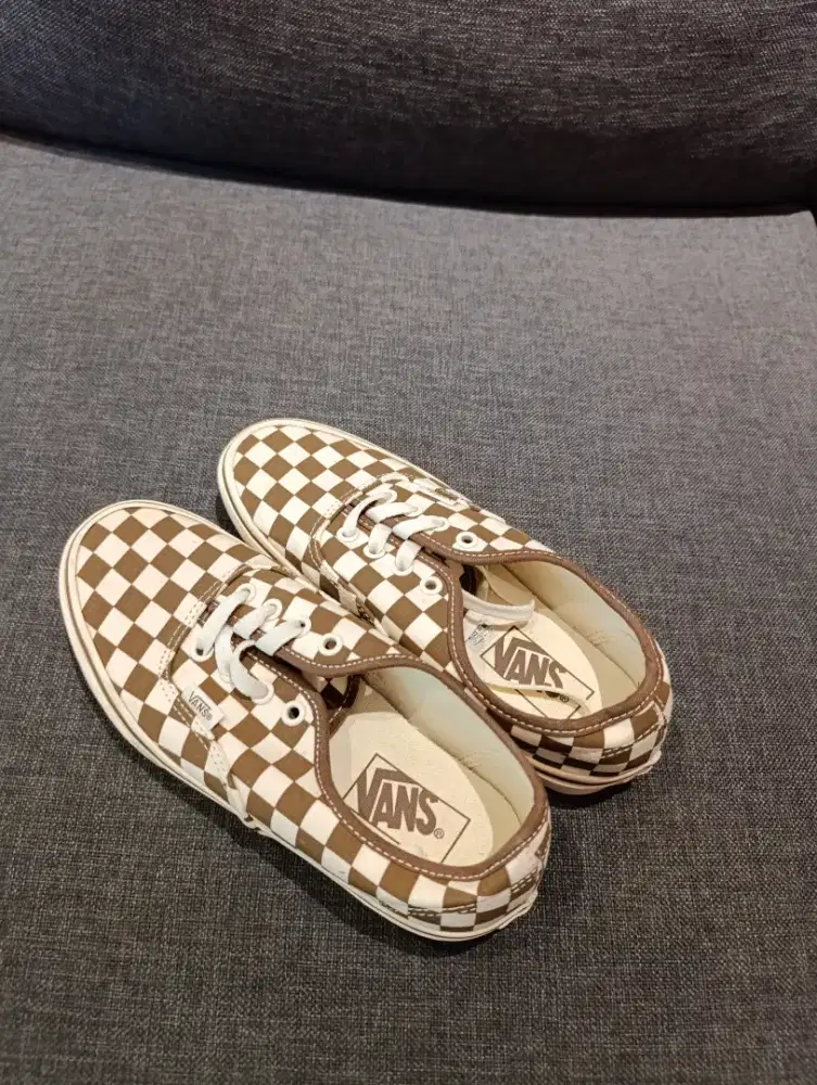 Vans Baru. Kondisi Baru plus Box