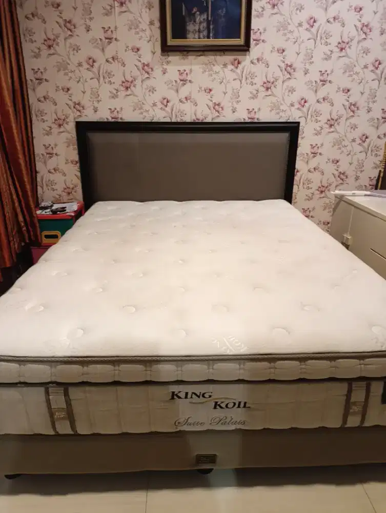 Tempat Tidur king koil. Uk 160x200