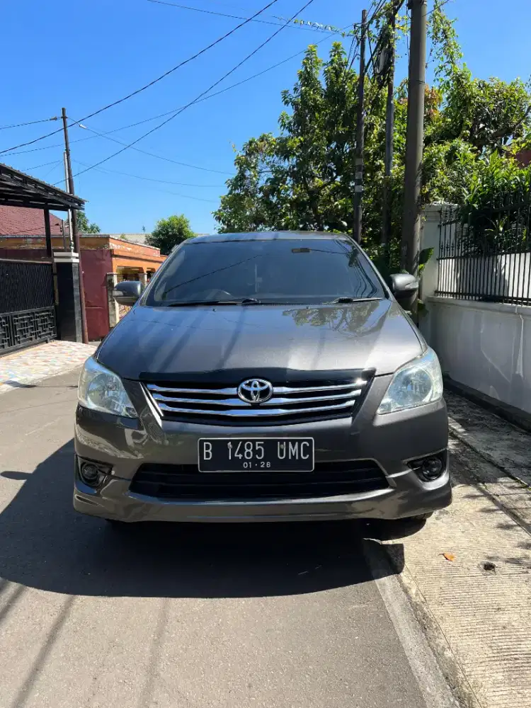 INNOVA G LUXURY 2.0 MATIC BENSIN 2012