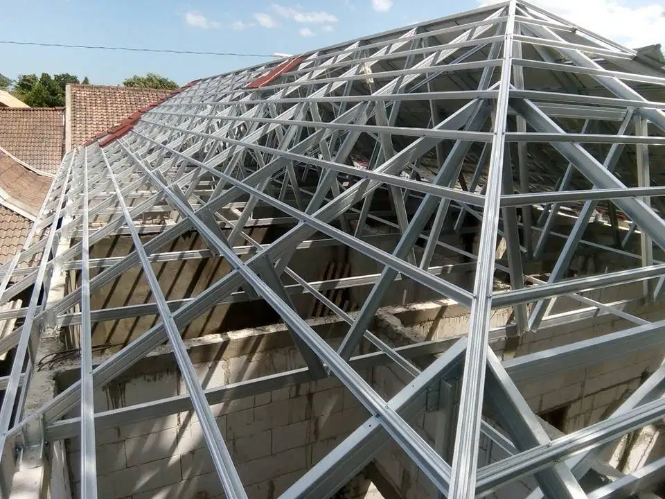 Spesialis Renovasi Dengan Baja Ringan Dijamin Atap Awet Anti Lapuk