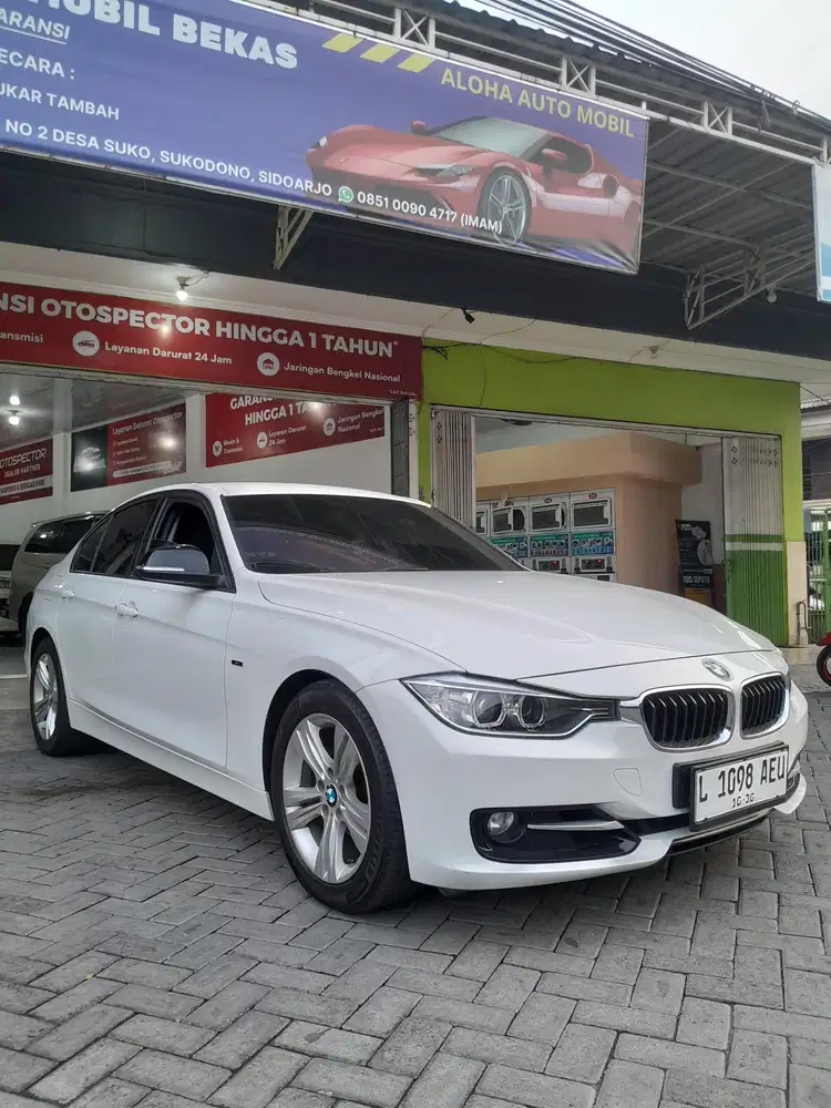 BMW 320i 2015 Bensin