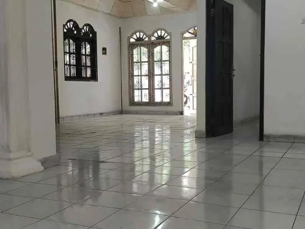 Disewakan Rumah Luas Cocok Buat MBG di Duren Sawit Jakarta Timur