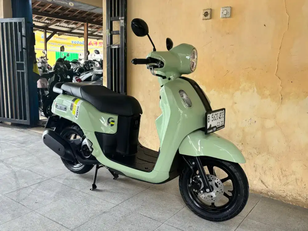 YAMAHA FAZZIO NEO HYBRID TH 2025 KM 2 RB