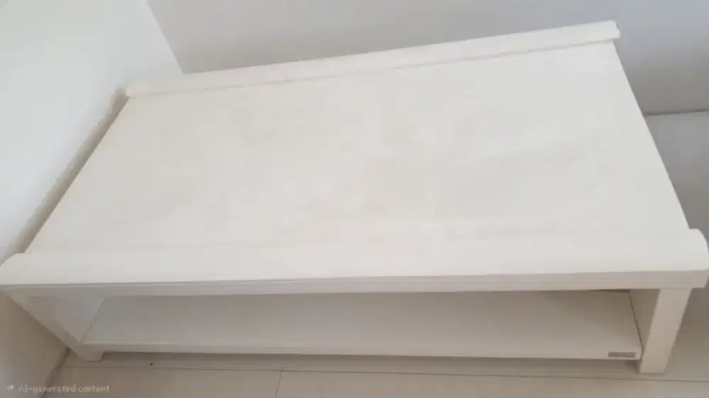 Meja merek Bernini / 160cm / Putih Glossy Motif Croco Herme