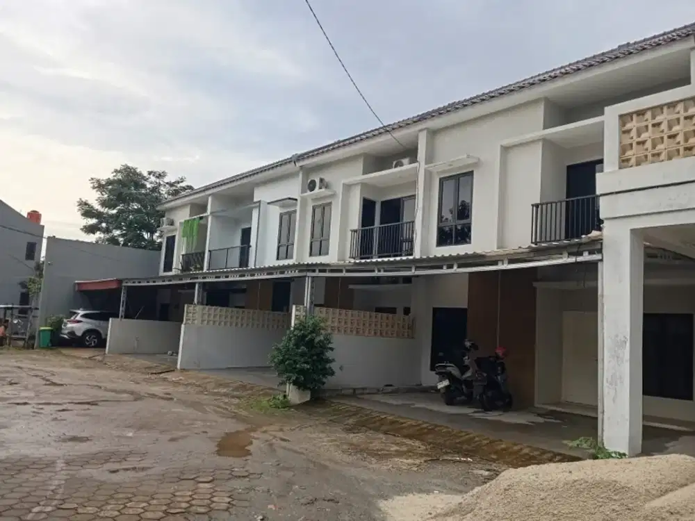 Rumah dekat toll dan di pusat kota