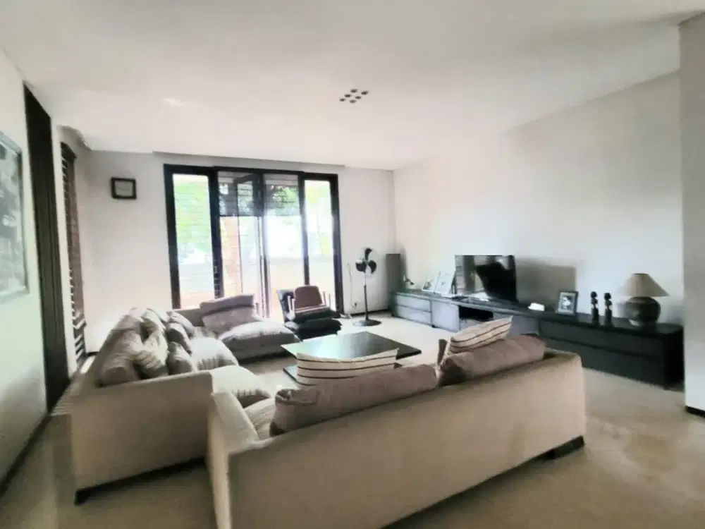 Rumah mewah desain arsitek ternama lokasi strategis di Bintaro Jaya sektor 9 PR 11578