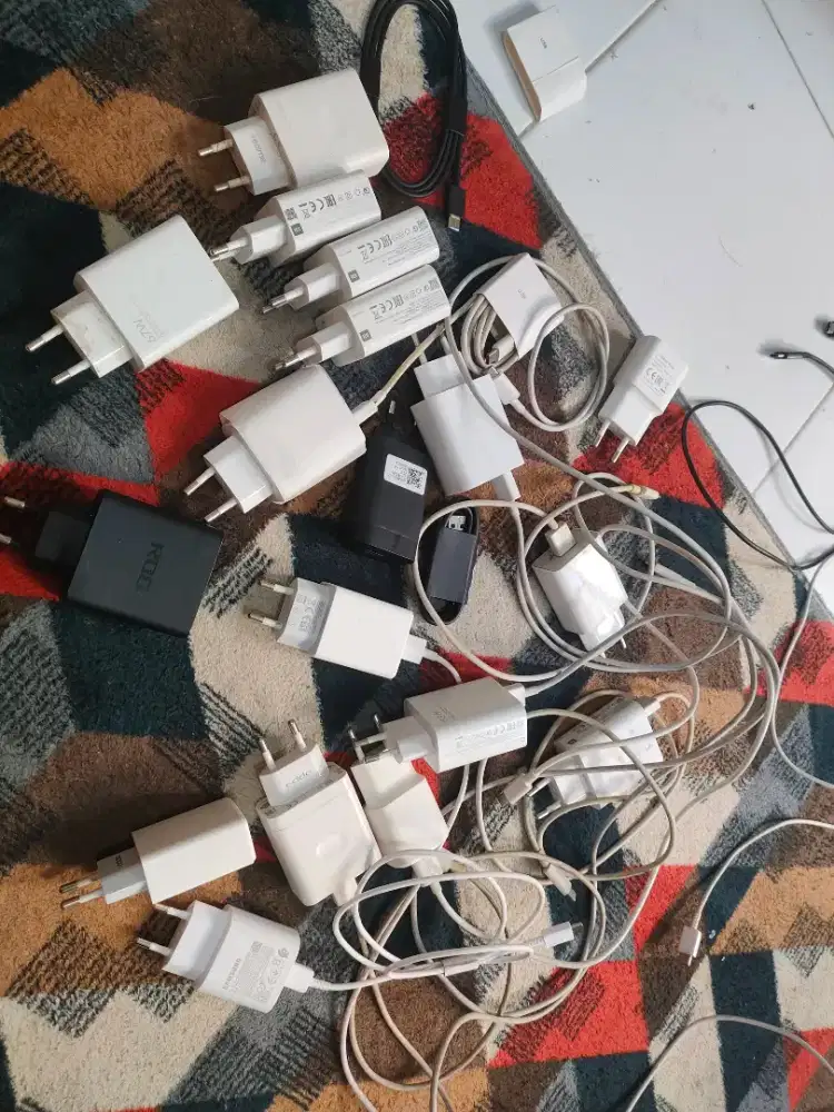 Charger ORI copotan dari unit baca deskripsi