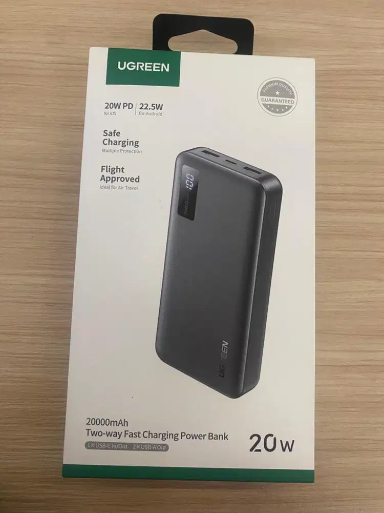powerbank ugreen digital display 20w