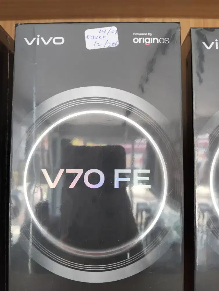 Vivo V70 FE 24/256 cas/cicil DP 0%