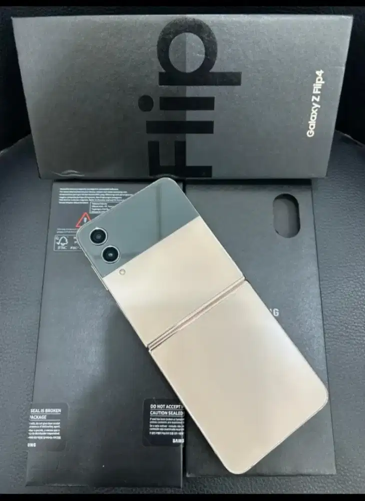 Samsung galaxi Z Flip4 8/256