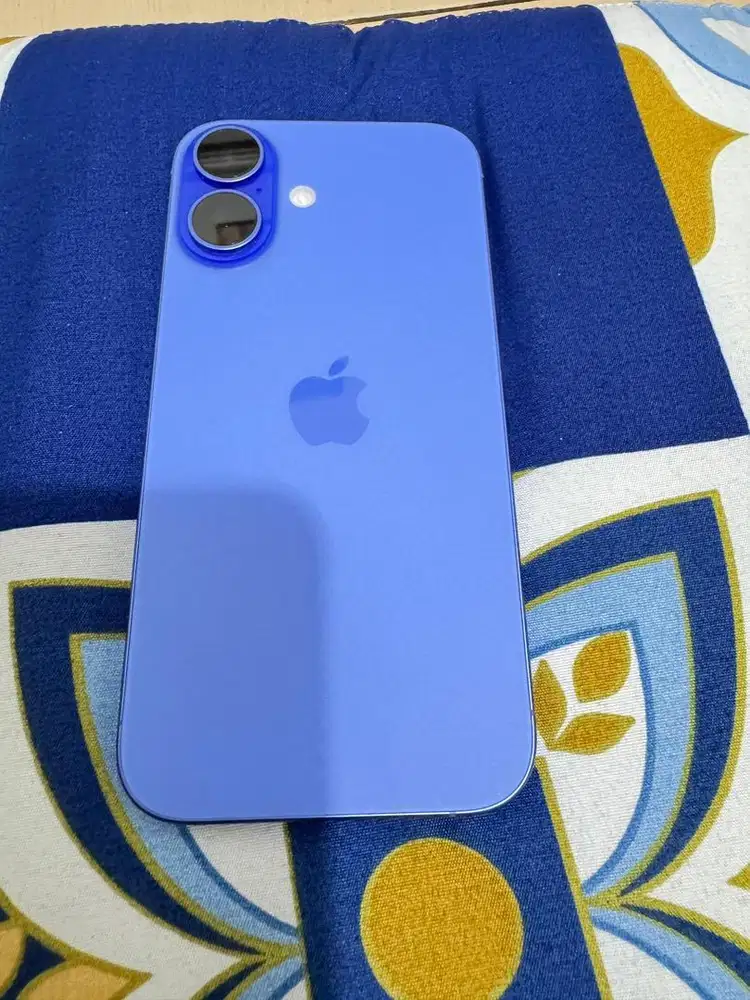 iphone 16 , blue 128 Gb