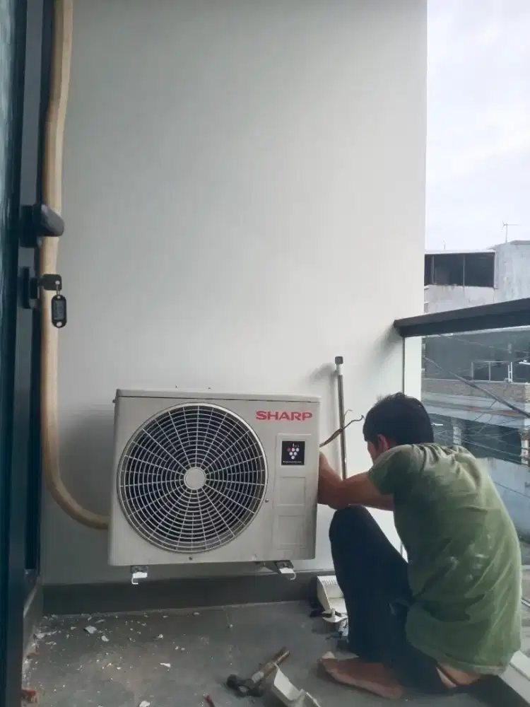 Dibutuhkan asisten teknisi ac