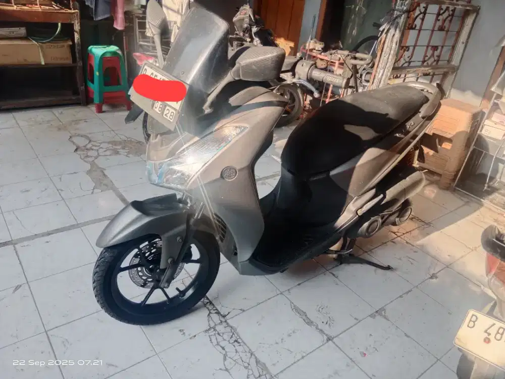 Yamaha Lexi 125cc Abu-abu