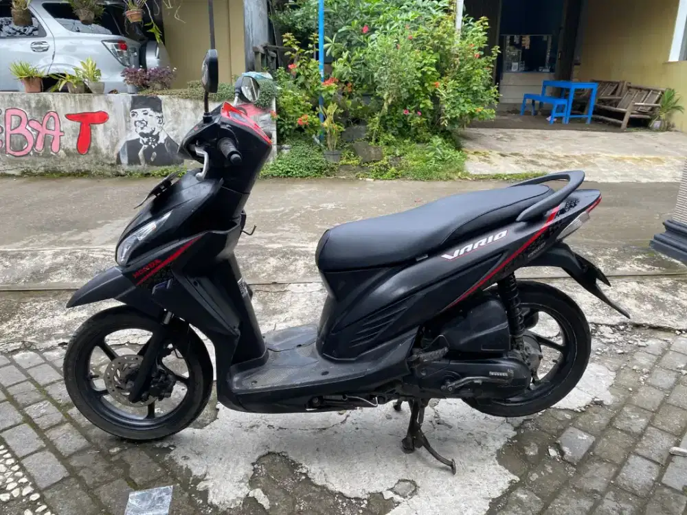 Vario esp hitam doff THN 2016 plat AB Bantul