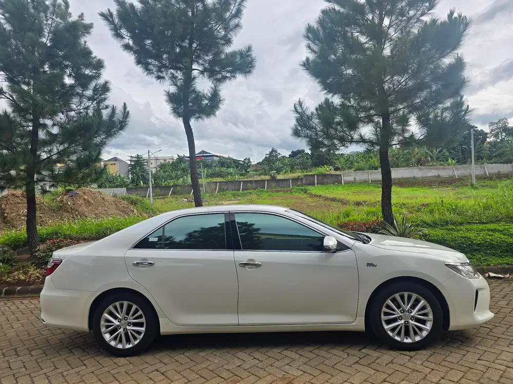Toyota Camry 2015 Bensin