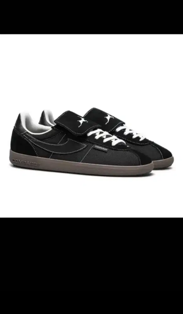 COMPASS TRIBUNE BLACK UK 40