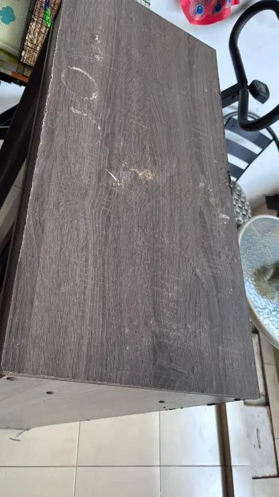 Rak sepatu bahan serbuk kayu