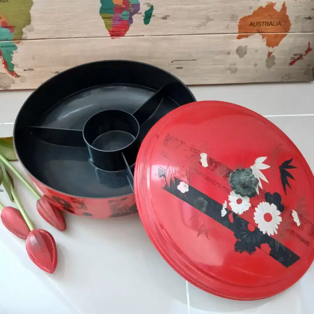 Wadah permen kue perhiasan kancing 4 sekat, preloved