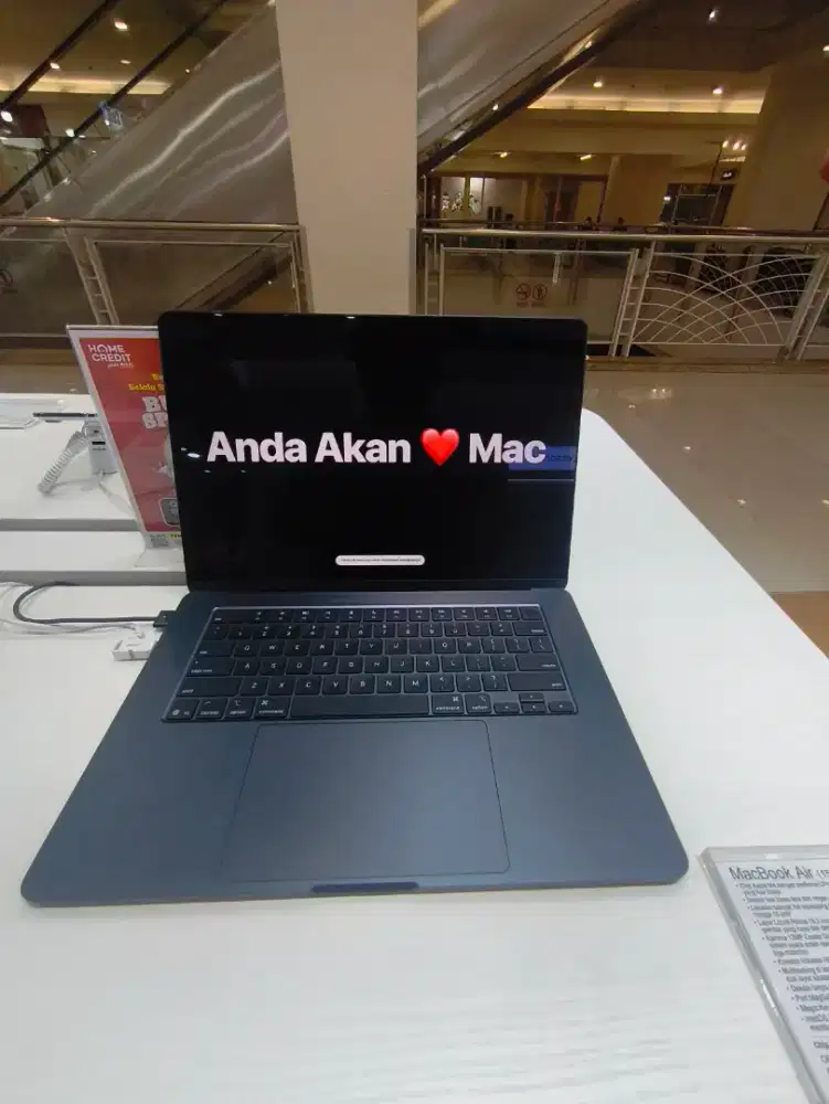 MacBook air 15 inci || bisa pake cicilan syarat KTP aja
