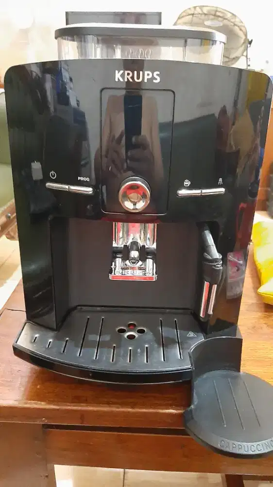 Mesin espresso KRUPS