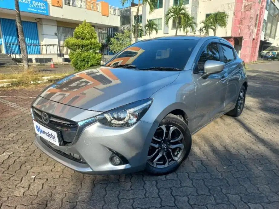 DP MURAH - Mazda 2 1.5 Skyactiv Bensin AT 2016 Silver