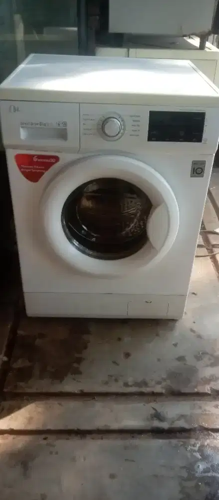 Mesin cuci merek LG