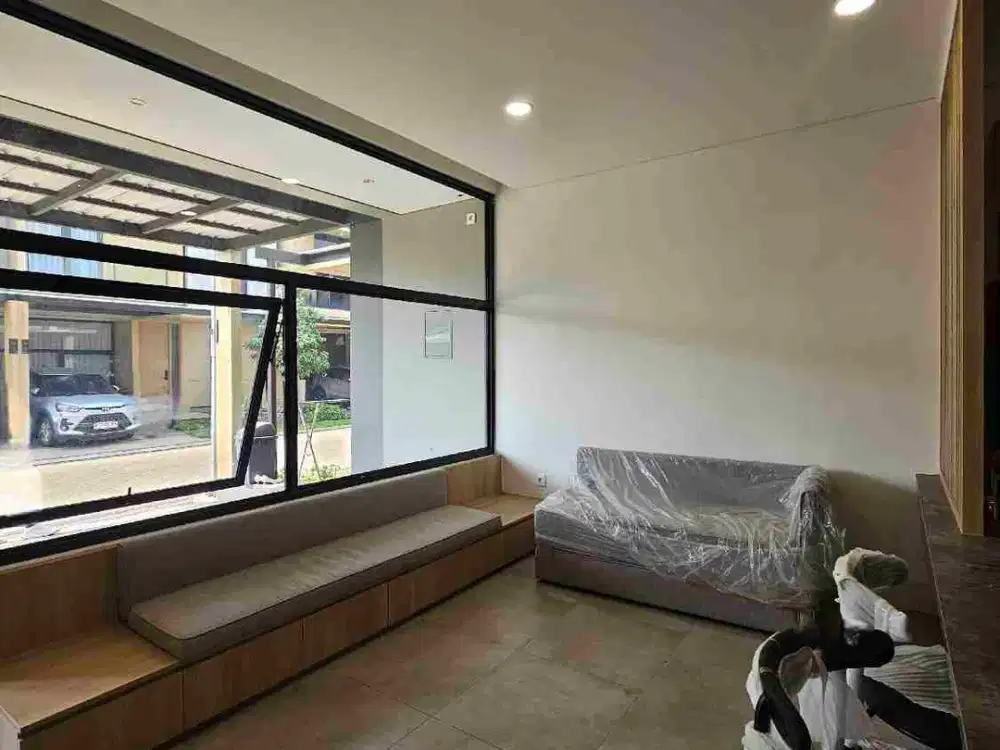 DI JUAL RUMAH HOT PROPERTY HARGA TERJUN BEBAS SVANI TANAKAYU, BUMI SERPONG DAMAI, BSD