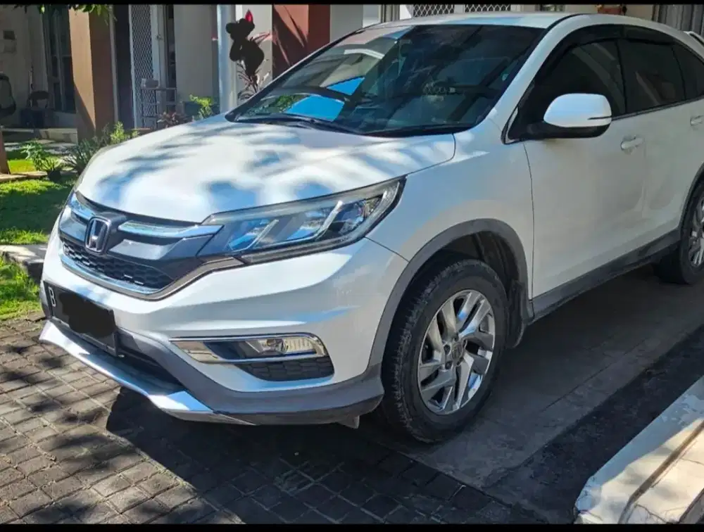 Mobil Honda  CRV 2.0 AT warna Putih
