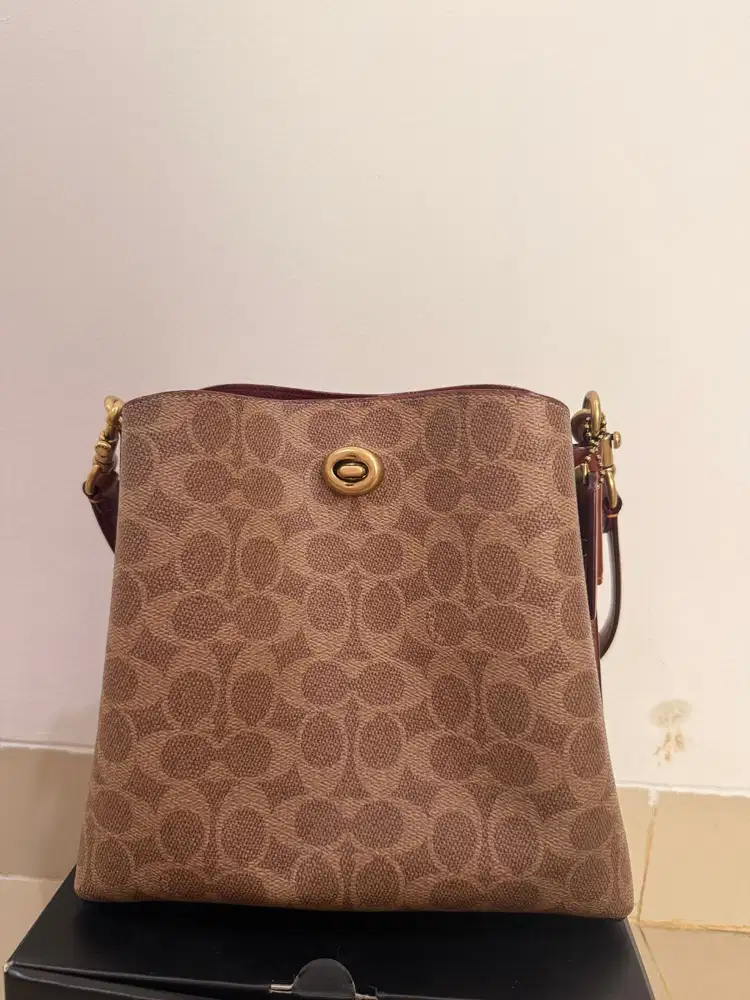 ORIGINAL COACH – WILLOW BUCKET BAG SIGNATURE CANVAS