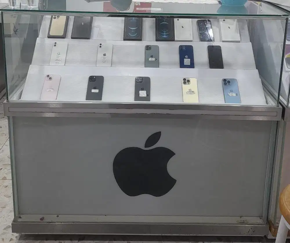 1 Unit Etalase Handphone