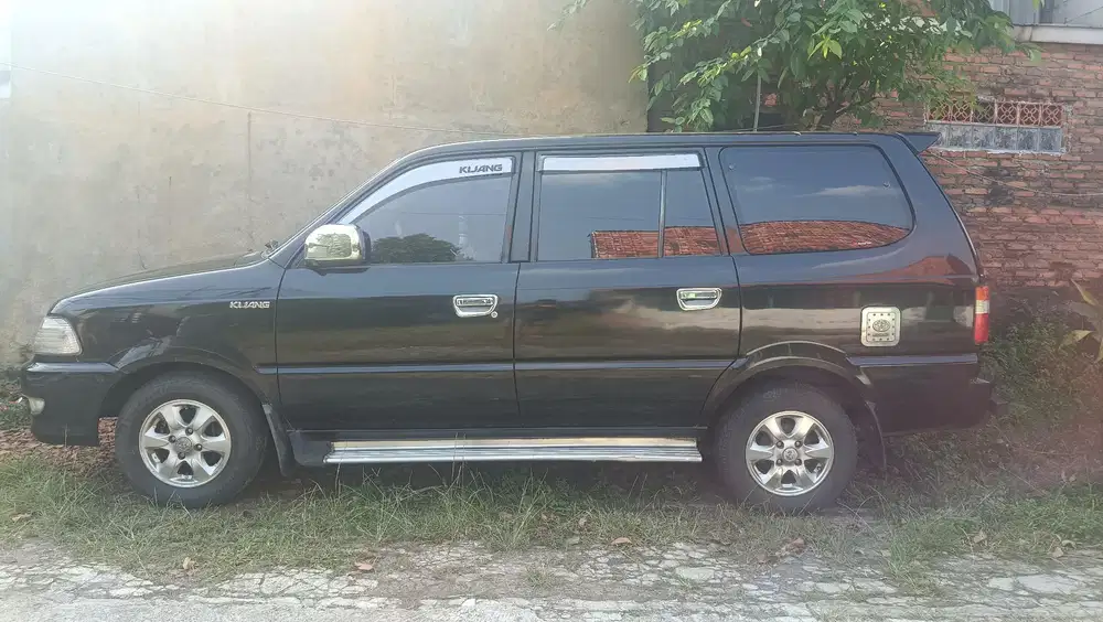 Toyota Kijang 2002 Bensin