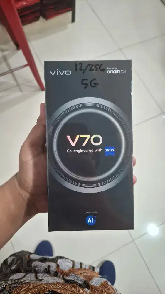 NEW VIVO V70 5G 12/256GB. PROMO NEW LAUNCHING