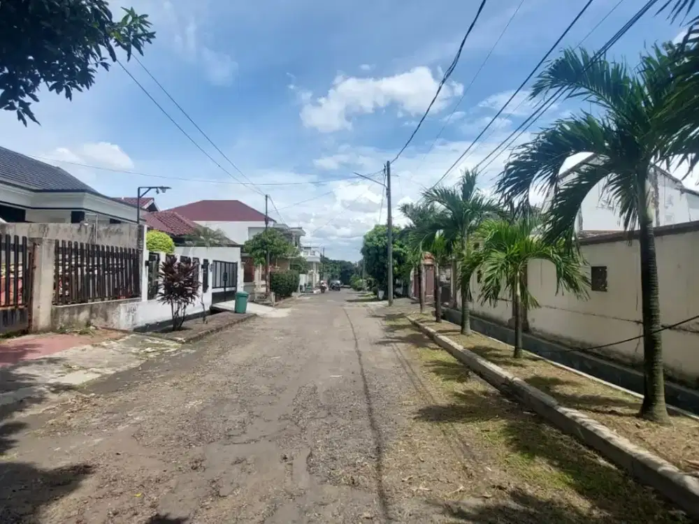 Kavling Dalam Perumahan Dekat alfamidi cirene raya, Lokasi Bagus