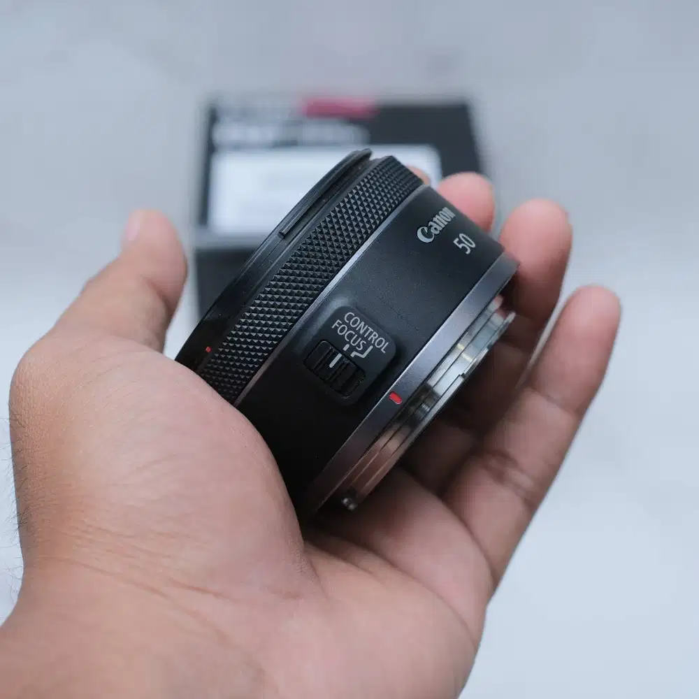 Lensa canon rf 50mm f1.8 STM masih garansi sampai 3 oct 2026
